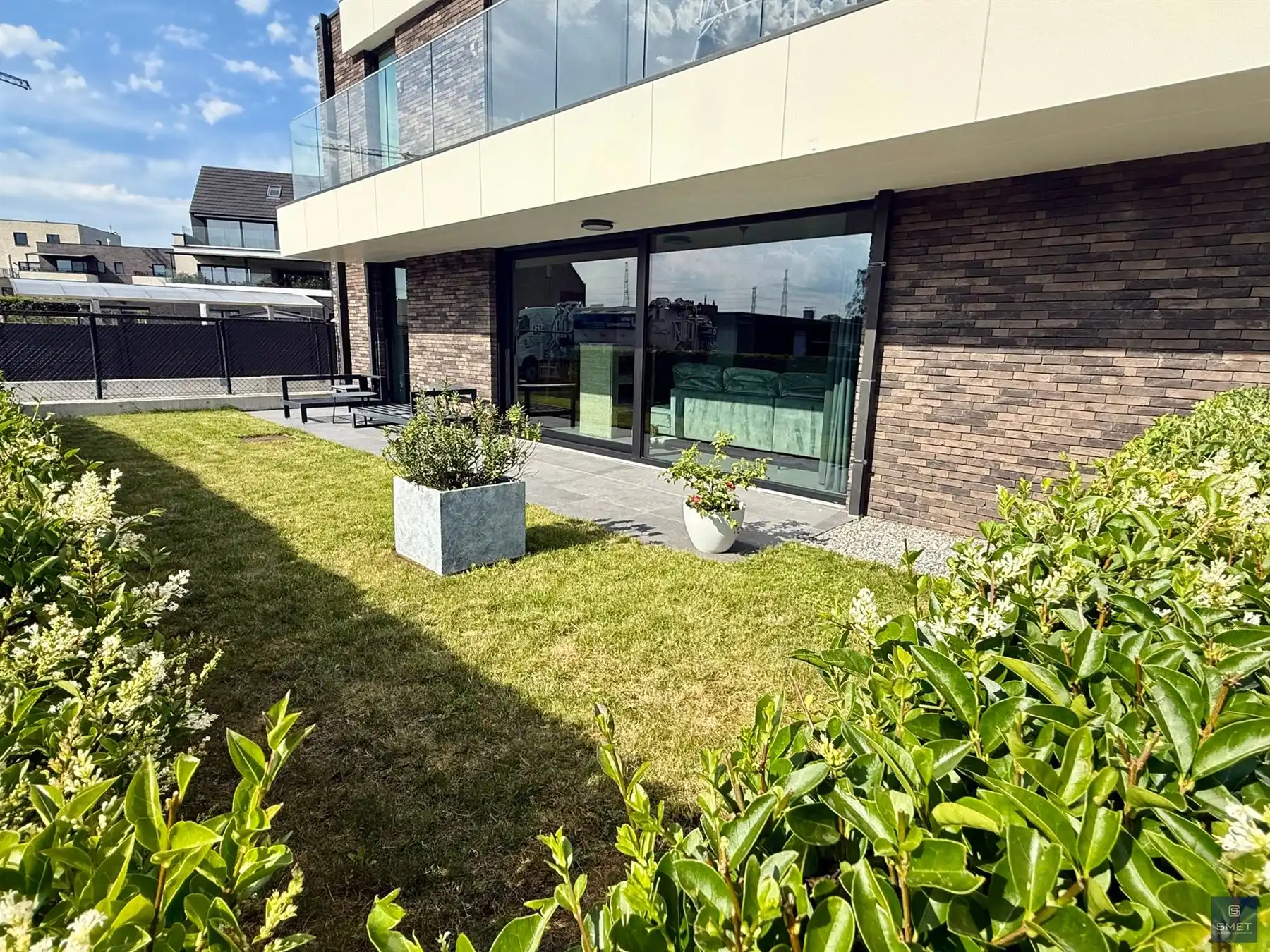 gelijkvloers appartement foto {{pictureIndex}}