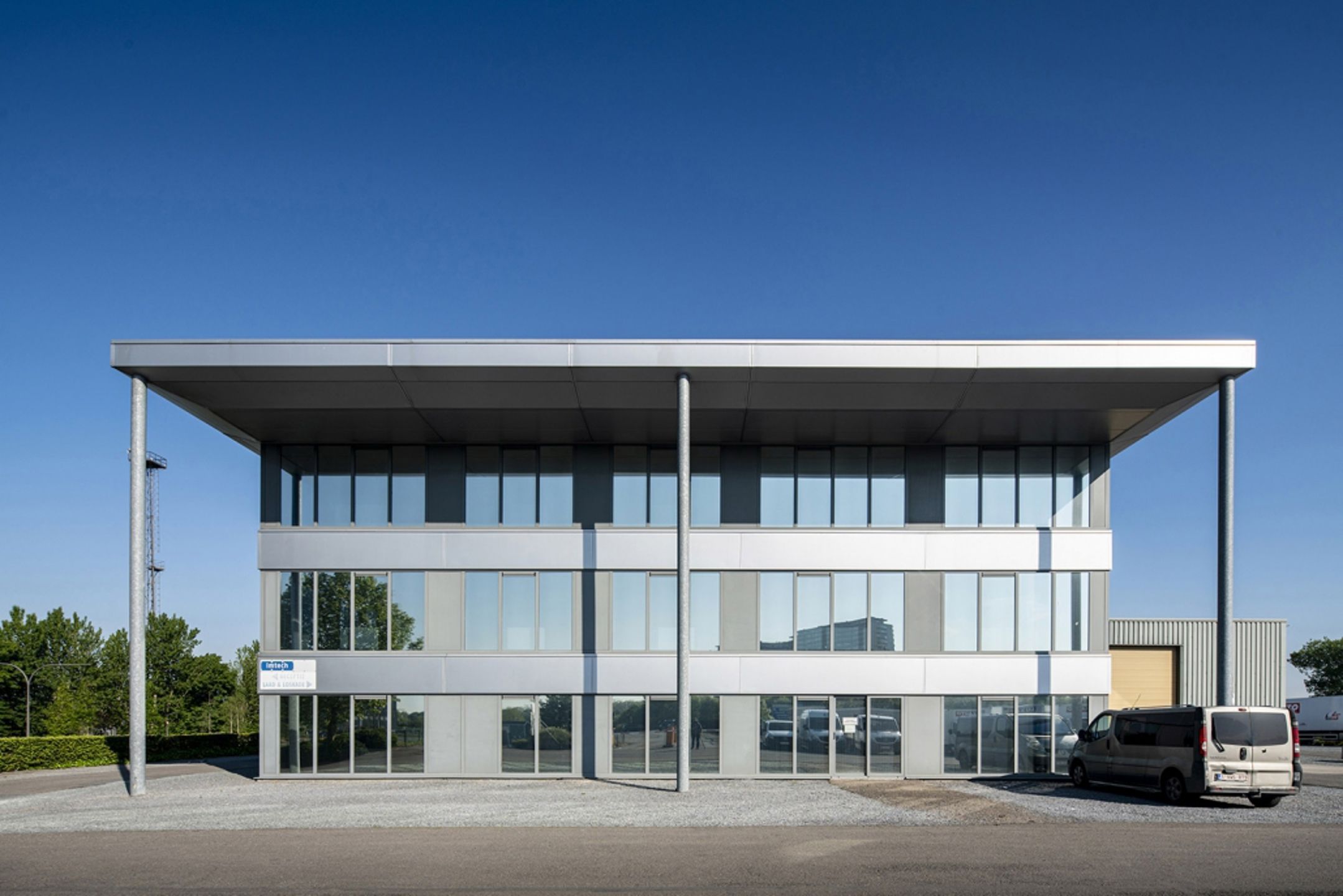 ()=>{if(producerUpdateValueVersion(node),producerAccessed(node),node.value===ERRORED)throw node.error;return node.value} Noordersingel 13-17 - 2140 Antwerpen Borgerhout