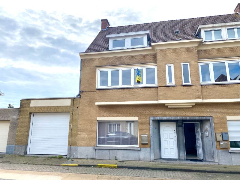 Gezellige woning met 4 slaapkamers en grote zuid-gerichte tuin foto 2