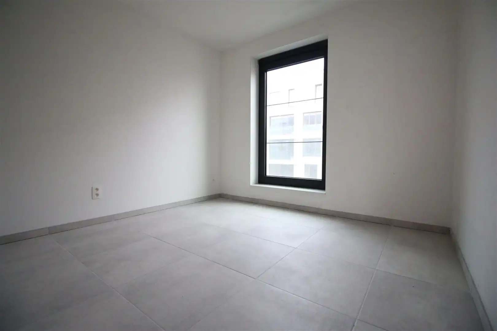 Nieuwbouw appartement met 2 slaapkamers, terras en parking foto 8