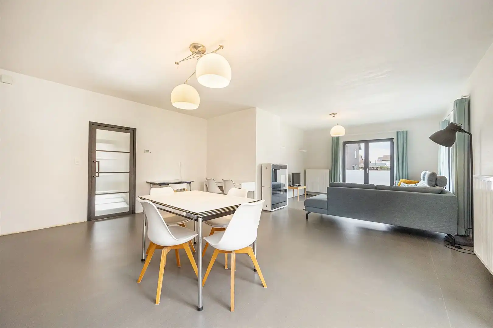 Instapklare laagbouwwoning op een rustige locatie.  foto 4