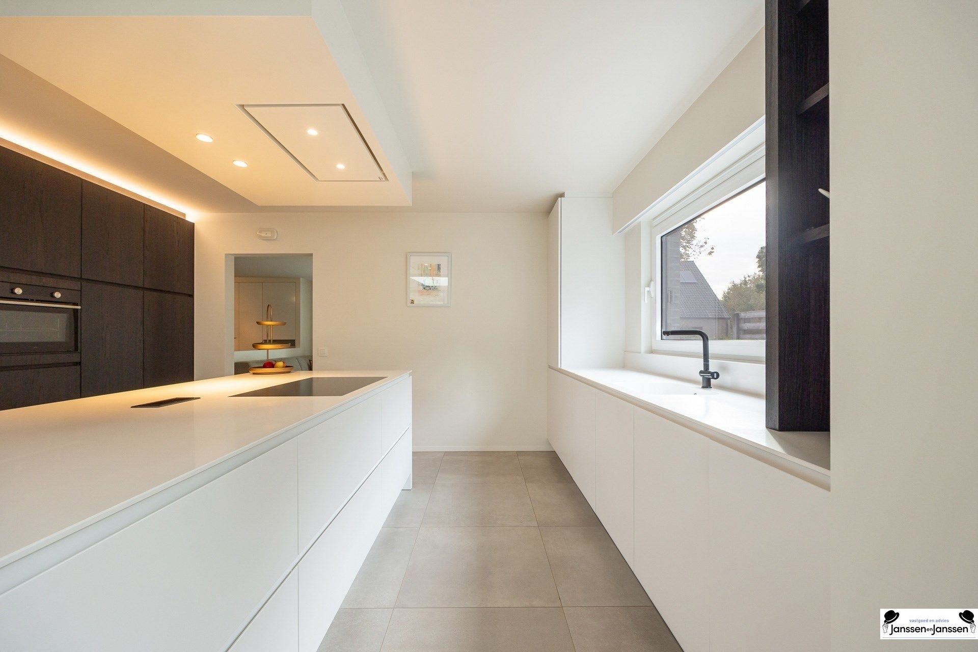 Instapklare, volledig gerenoveerde woning op royaal perceel! foto 9