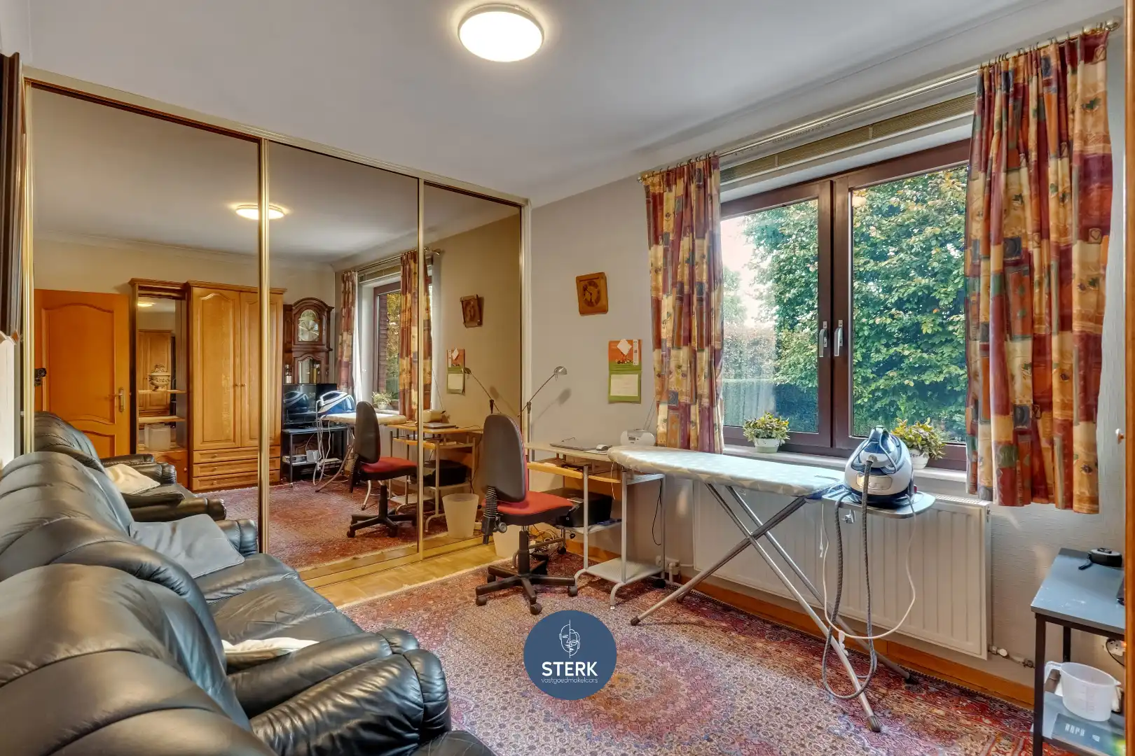 VRIJSTAANDE WONING MET EEN PRACHTIGE TUIN OP EEN GELIEFDE LOCATIE TE LANAKEN ! foto 13
