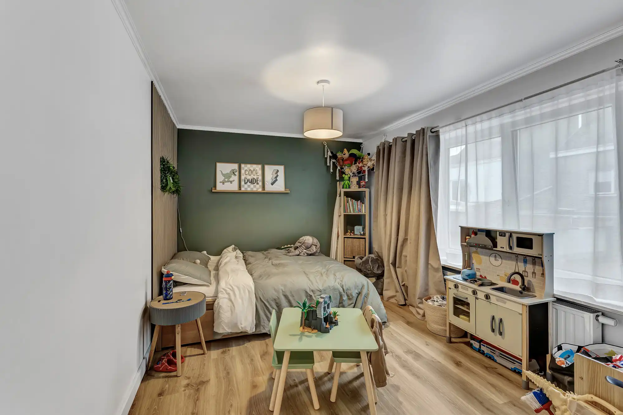 Instapklaar appartement met twee slaapkamers en garage foto 17