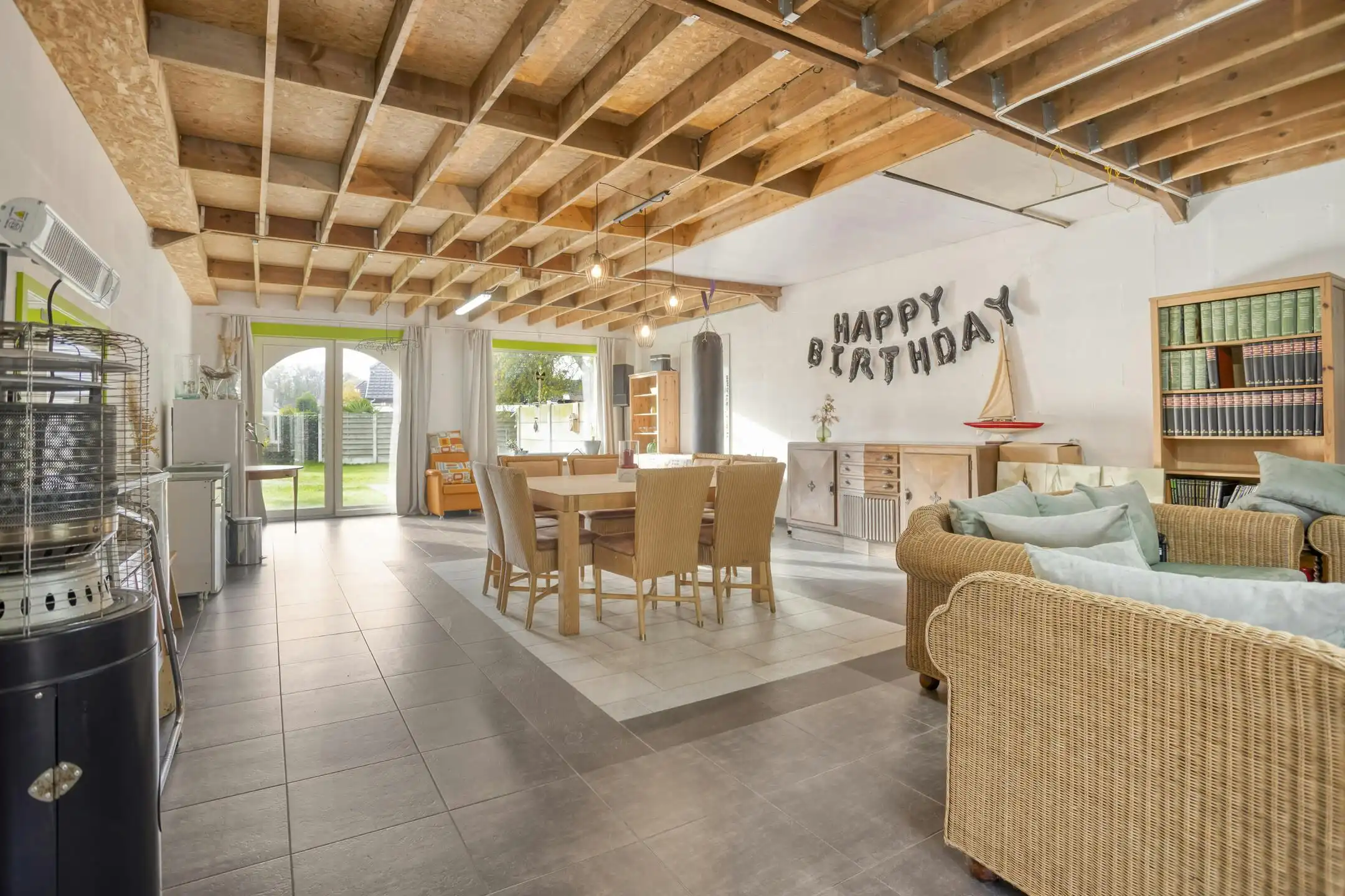 Woning met magazijn en 70 m² polyvalente ruimte in Dilsen foto 19