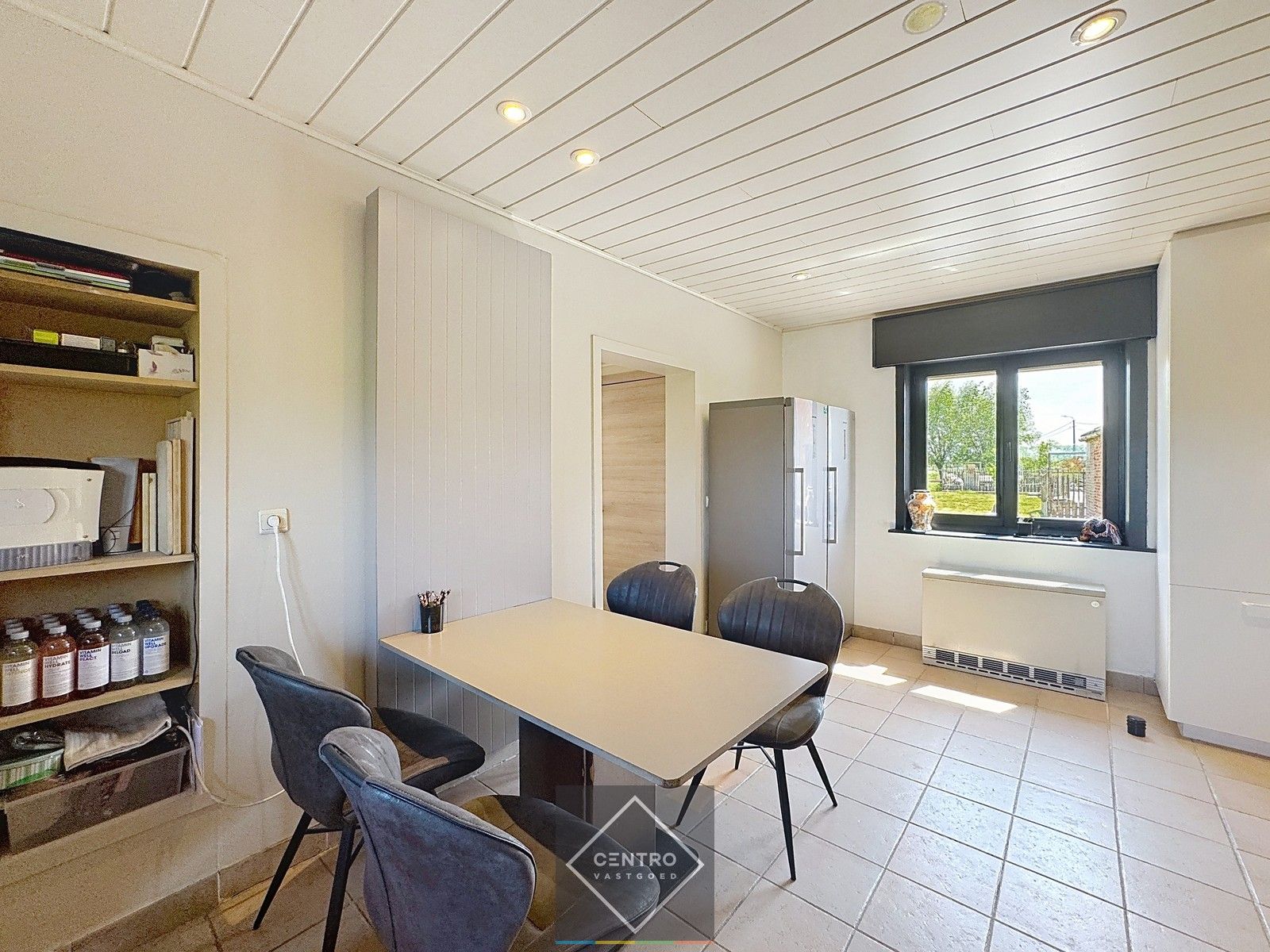 Idyllisch gelegen woning op 10.162m2 grond! foto 10