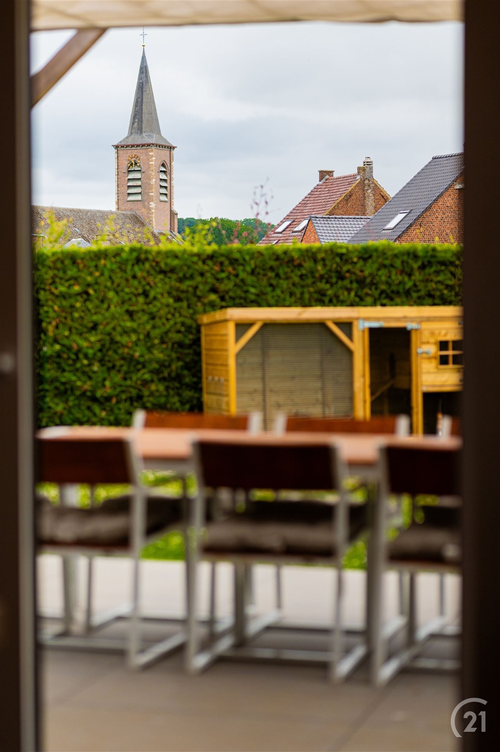Moderne,  luxueuse  3 gevelwoning met tuin en carport op 3 are 77 foto 29
