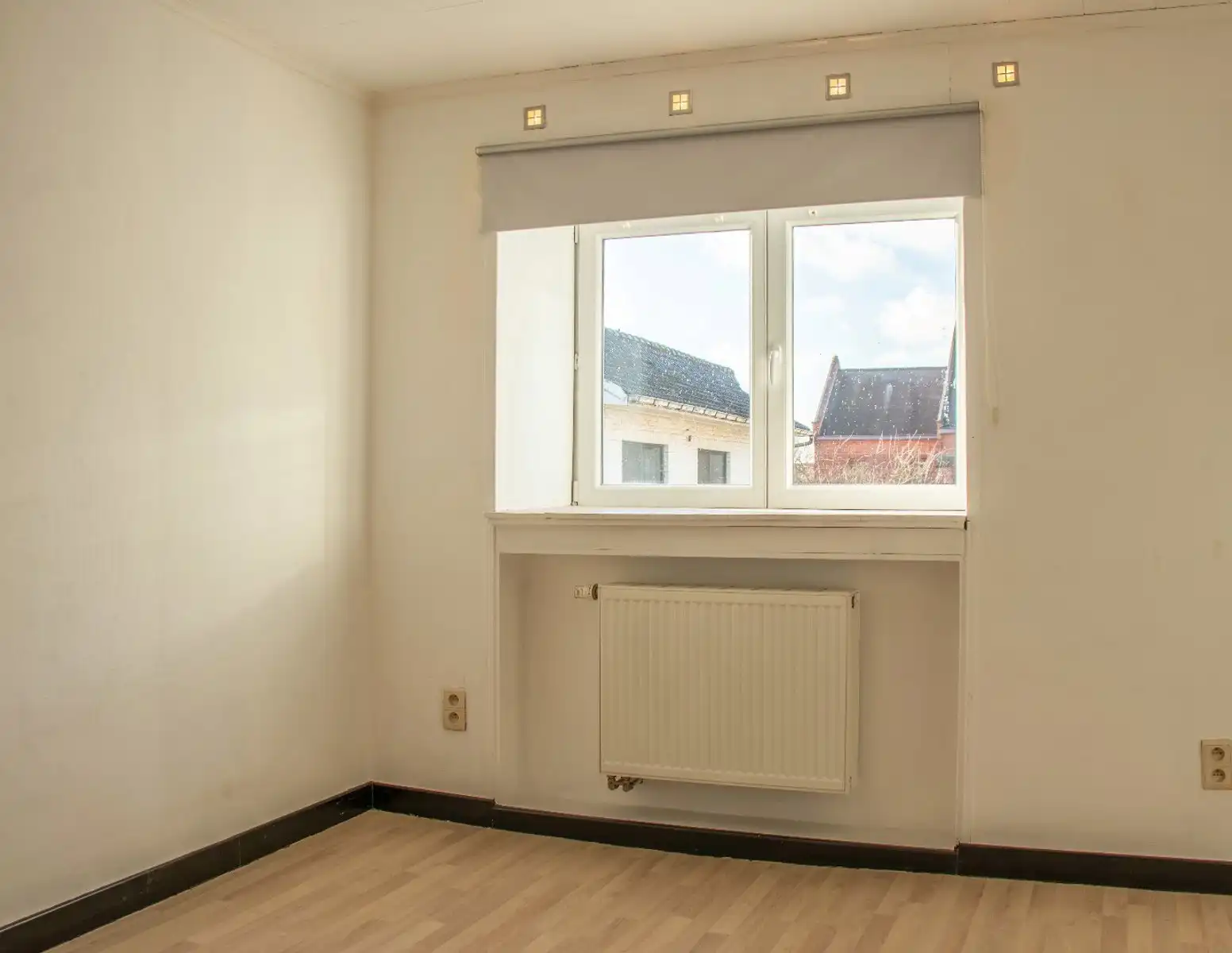 Gerenoveerde rijwoning met 2 slaapkamers foto 8