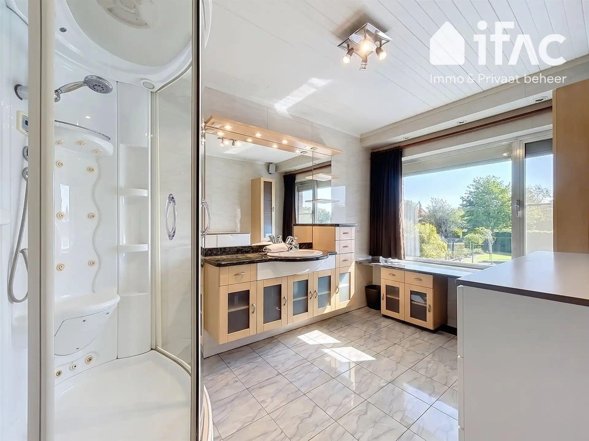 Prima onderhouden bungalow met richtprijs foto 13