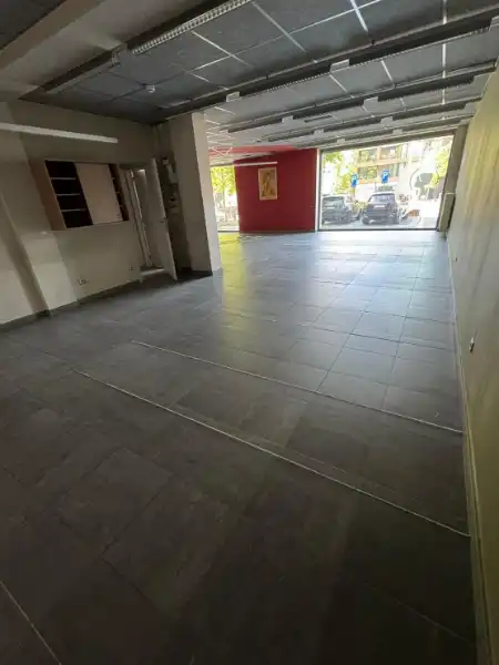 Handelspand van 122 m² in Genk-centrum, tegenover Shopping 1 foto 8