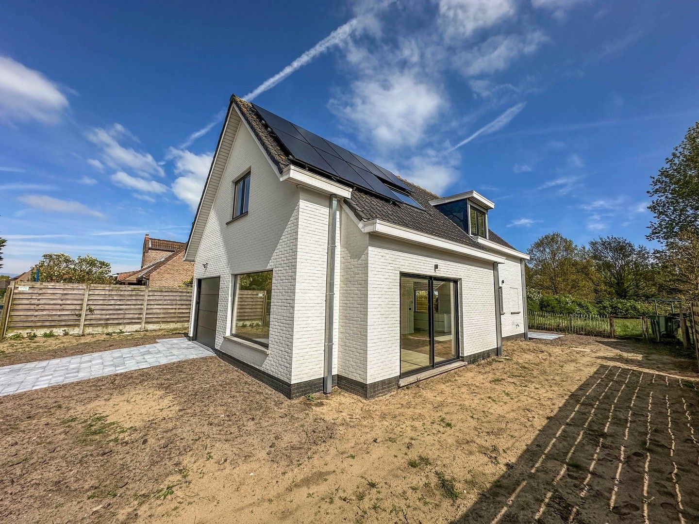 Gerenoveerde villa grenzend aan het natuurgebied en kortbij de Golf 'Ter Hille'. foto 2