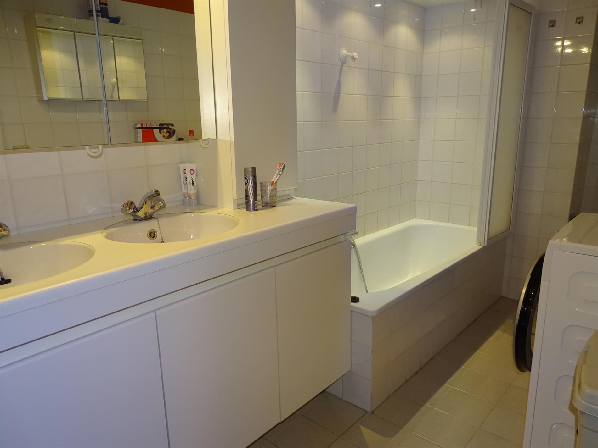 Ruim, lichtrijk hoekappartement met open zicht foto 6