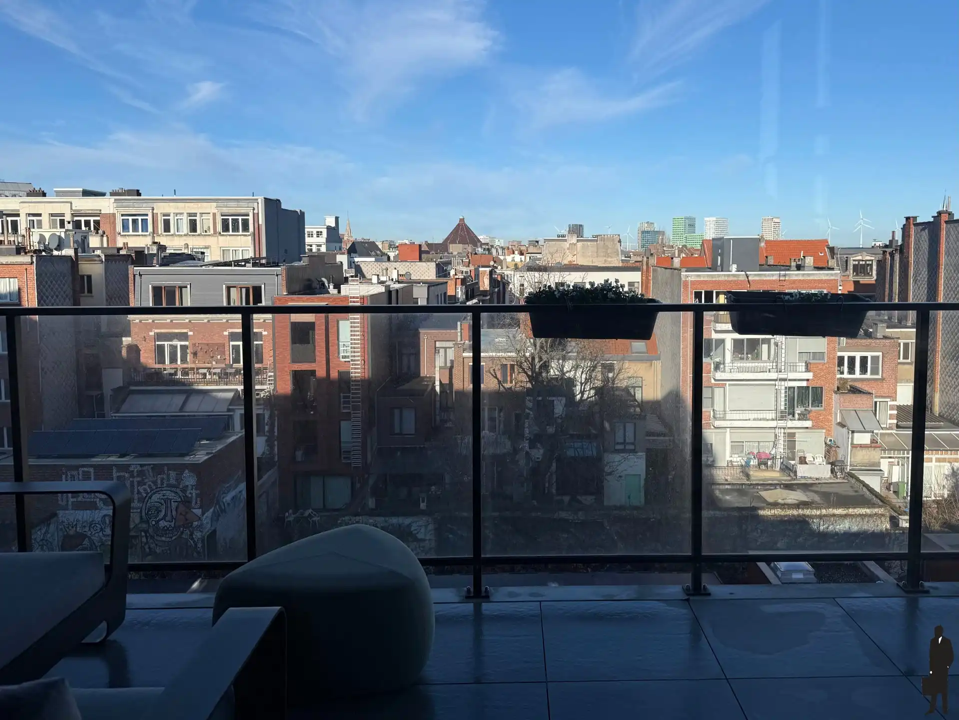 Lichtrijk 2-slaapkamerappartement met terras foto 2