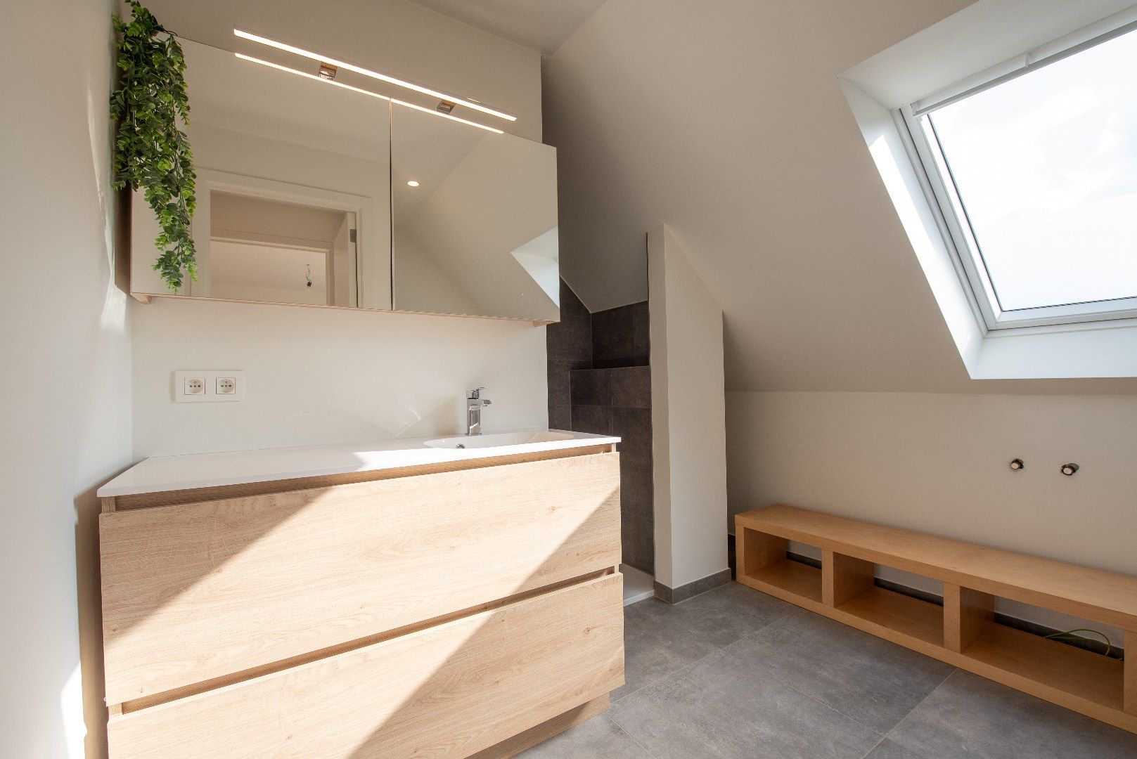 Volledig instapklare woning met 3 slaapkamers en leuke tuin in Zulte foto 13