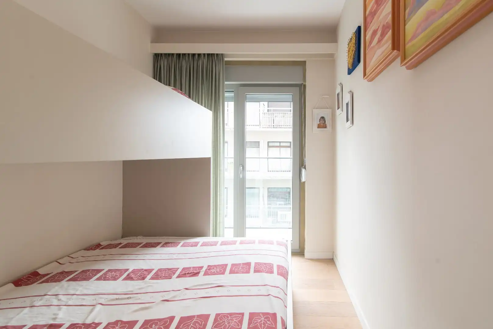 Prachtig gerenoveerd doorloopappartement met 2 slaapkamers foto 13