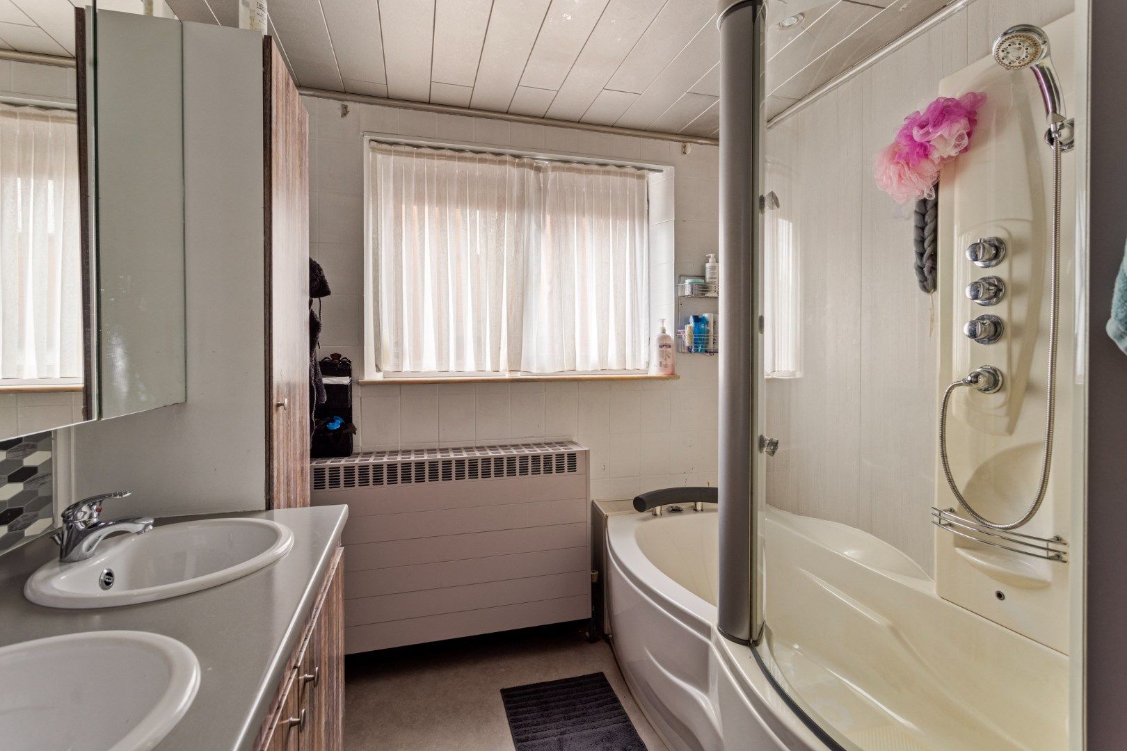 Verzorgde energetische en ruime gelijkvloerse woning ! foto 15