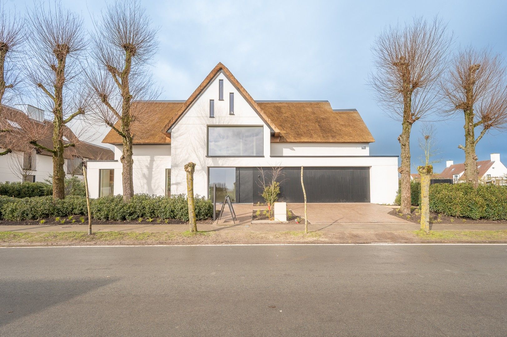 Luxueuze nieuwbouwvilla gelegen aan de rand van het Zoute, op slechts enkele minuten van de zee en het strand. foto 34