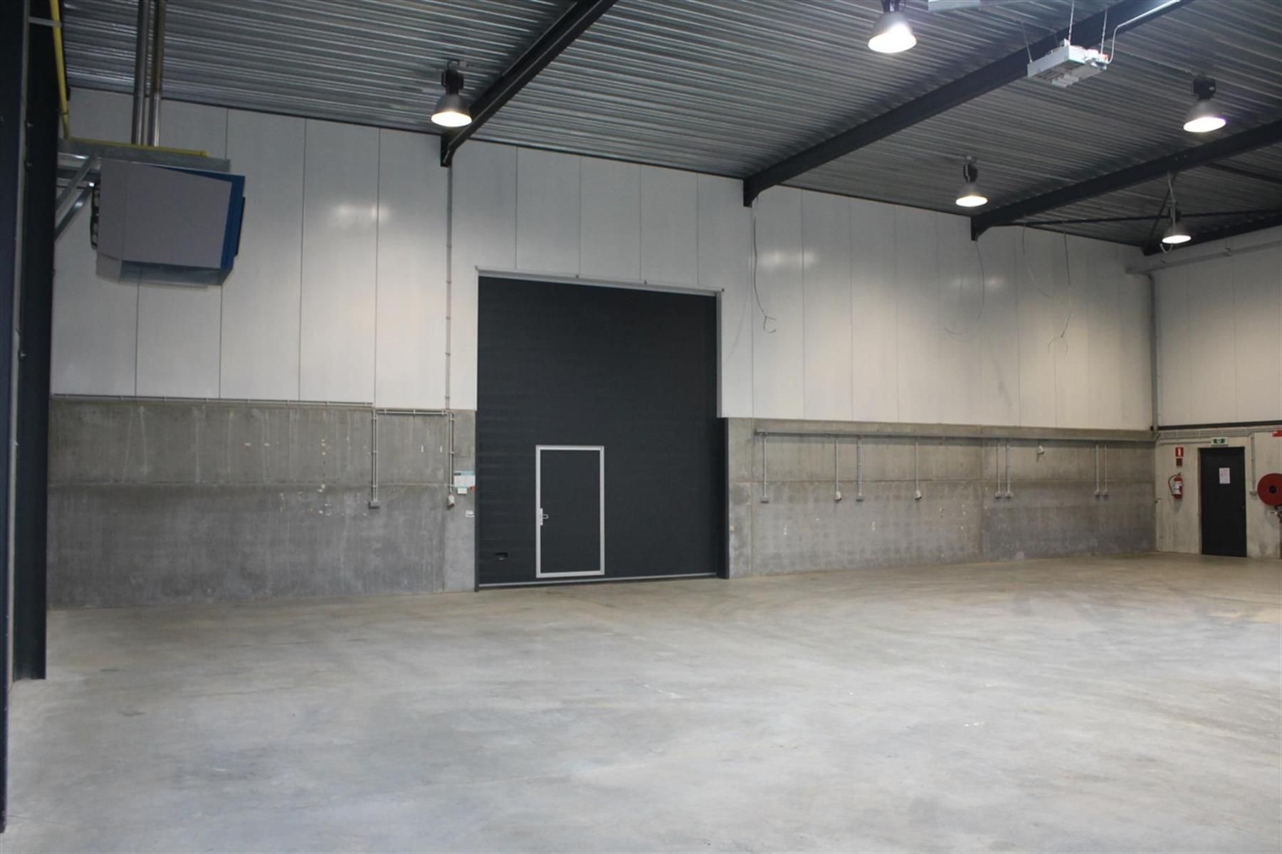 Opslag - / bedrijfsruimte van 263m². foto 5