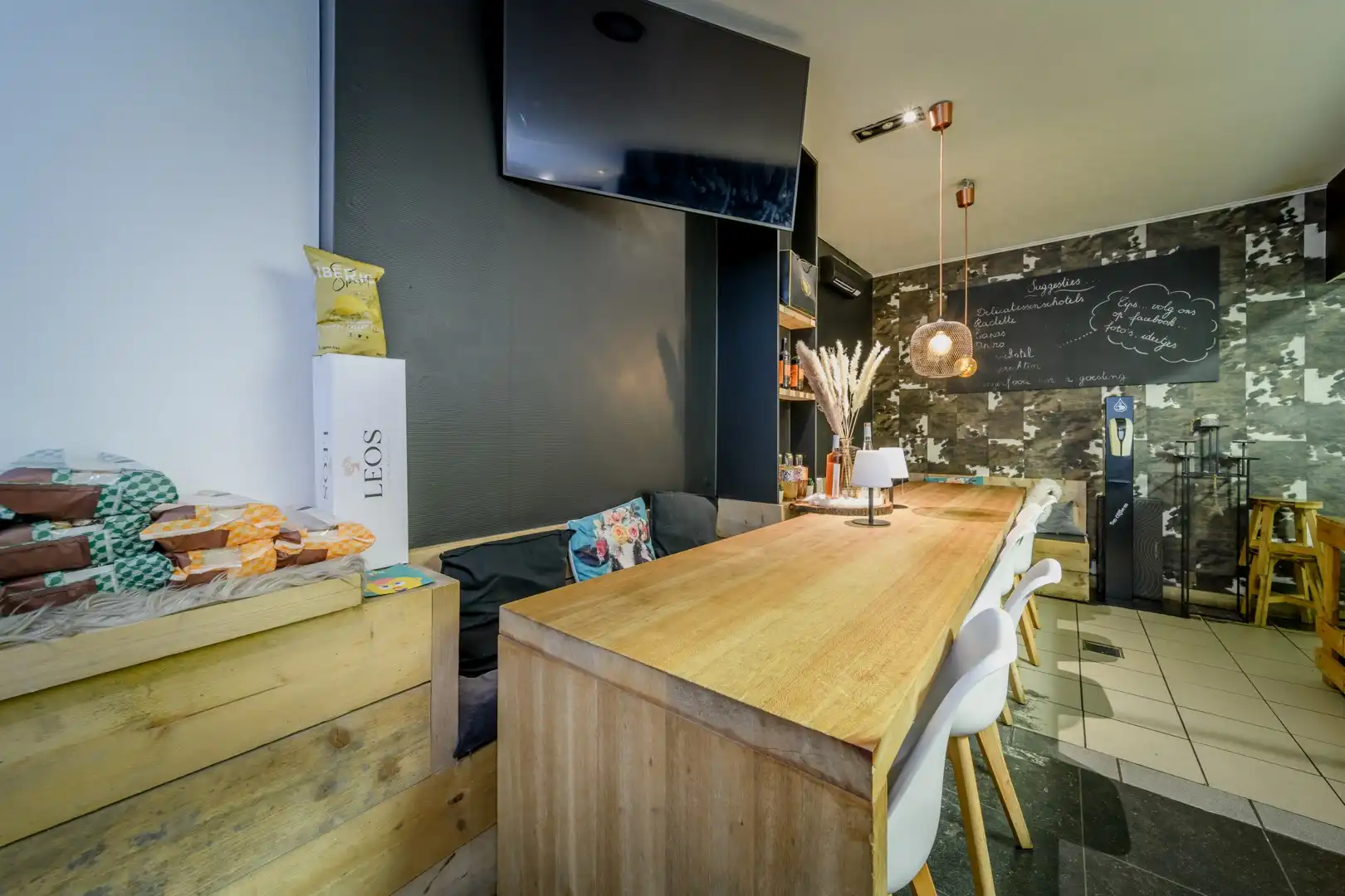 Zeer gunstig gelegen handelspand in hartje van Aalst foto 4