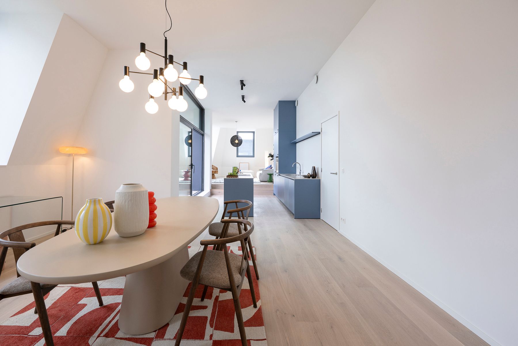 Luxe appartement in de hippe Sint-Andries wijk foto 2