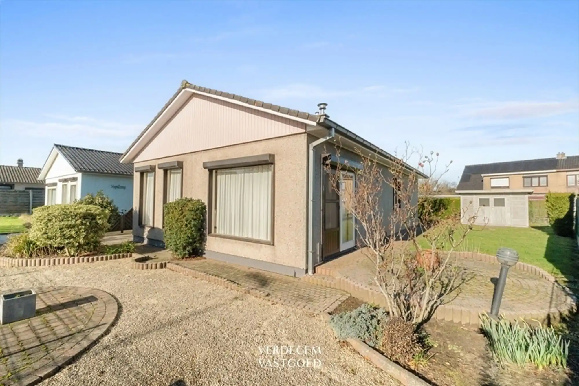 Rustig gelegen bungalow met 3 slaapkamers, garage en tuin foto 18