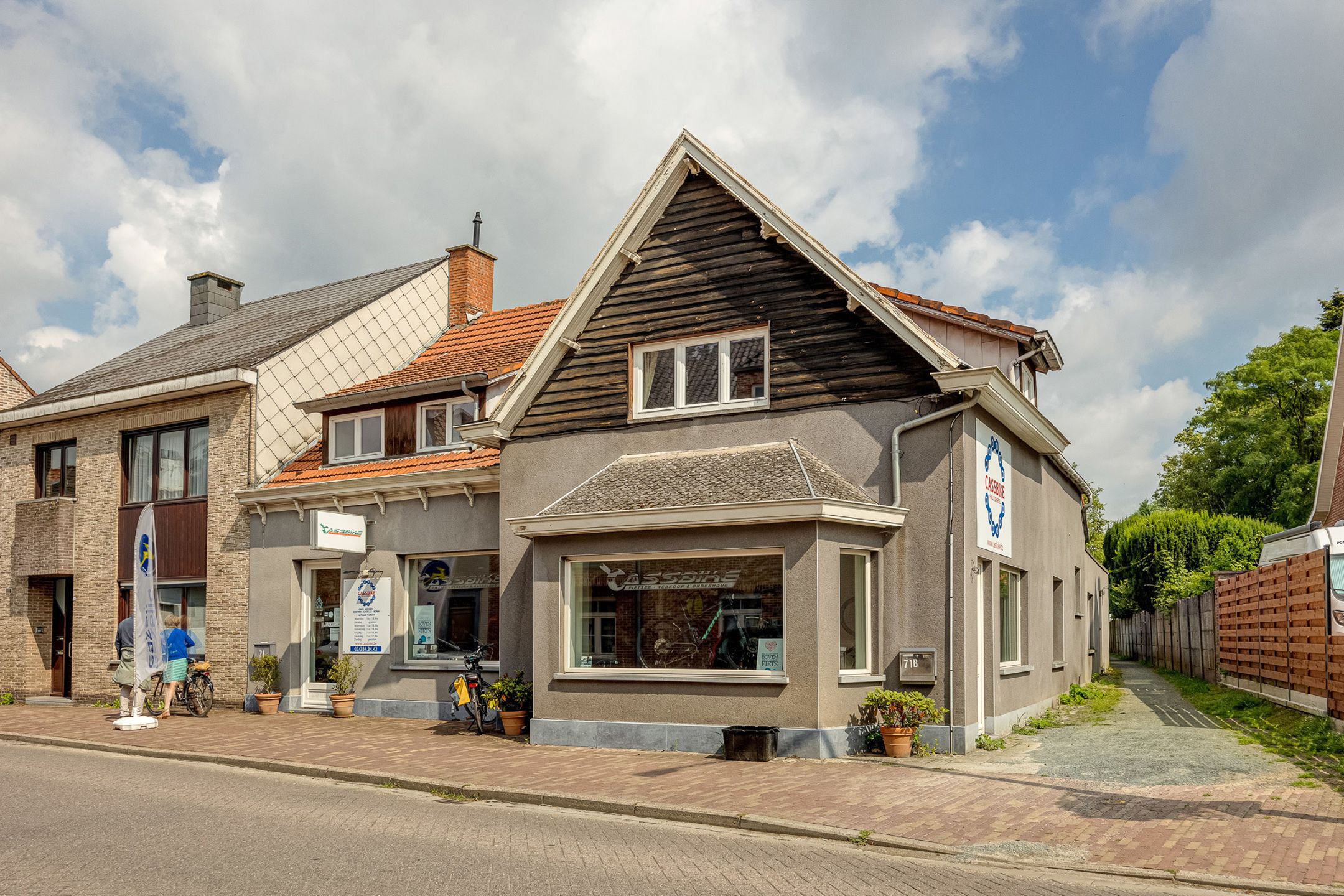 Hoofdfoto van de publicatie: Opbrengsteigendom met huurder en ontwikkelingspotentieel