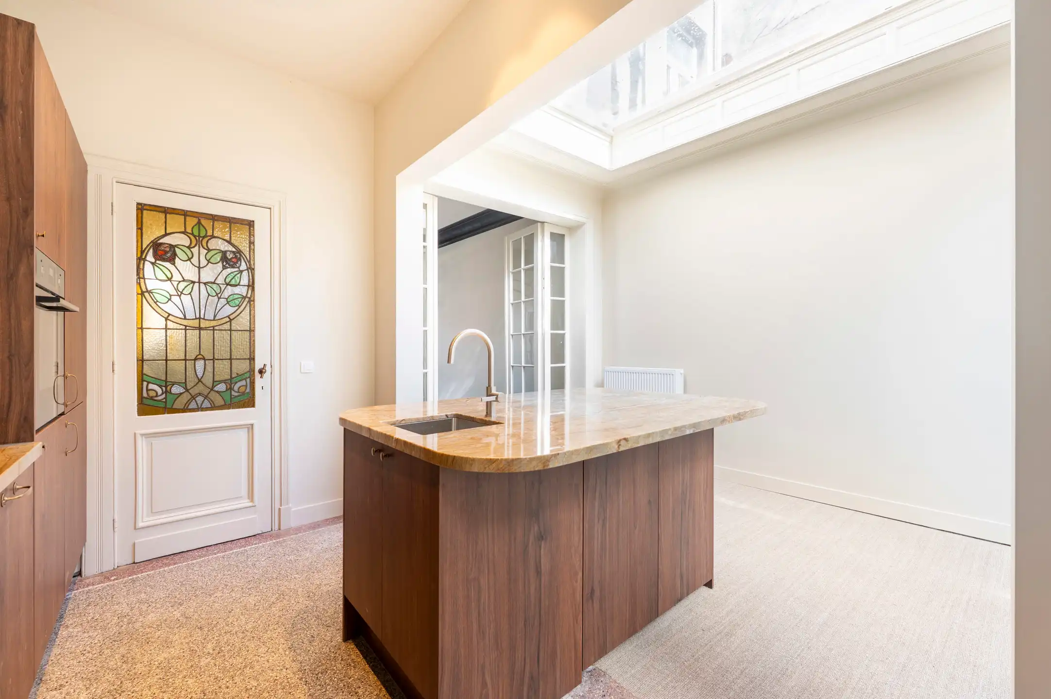 ZURENBORG - Karaktervolle herenwoning, volledig gerenoveerd  foto {{pictureIndex}}