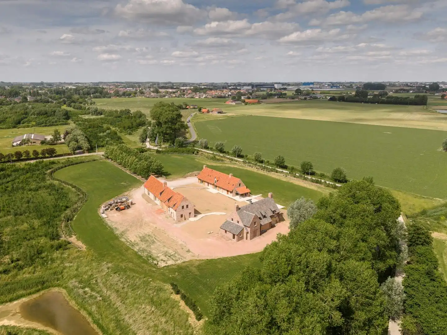 Uitzonderlijke nieuwbouwhoeve op ruim 2 hectare in Roeselare foto 17
