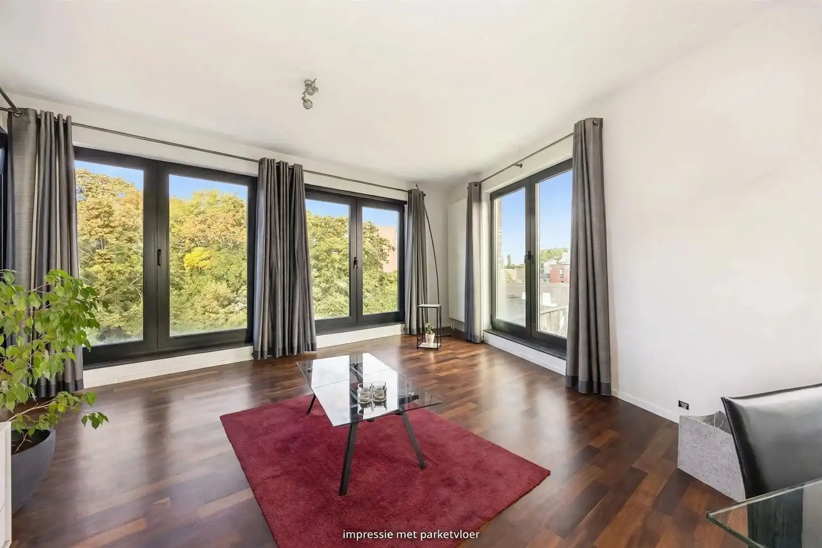 Lichtrijk appartement met groenzicht, parking en groot terras foto 6