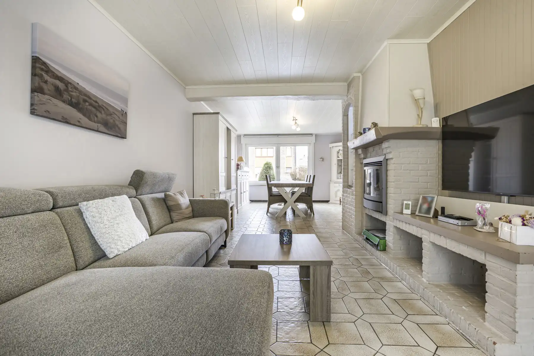 Woning met 3 slaapkamers, tuin en garage foto 5