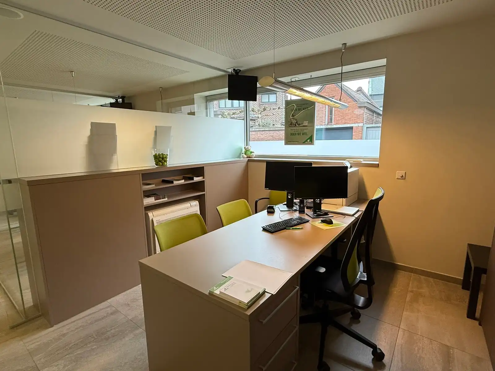  Polyvalente commerciële ruimte met  garage  foto 14