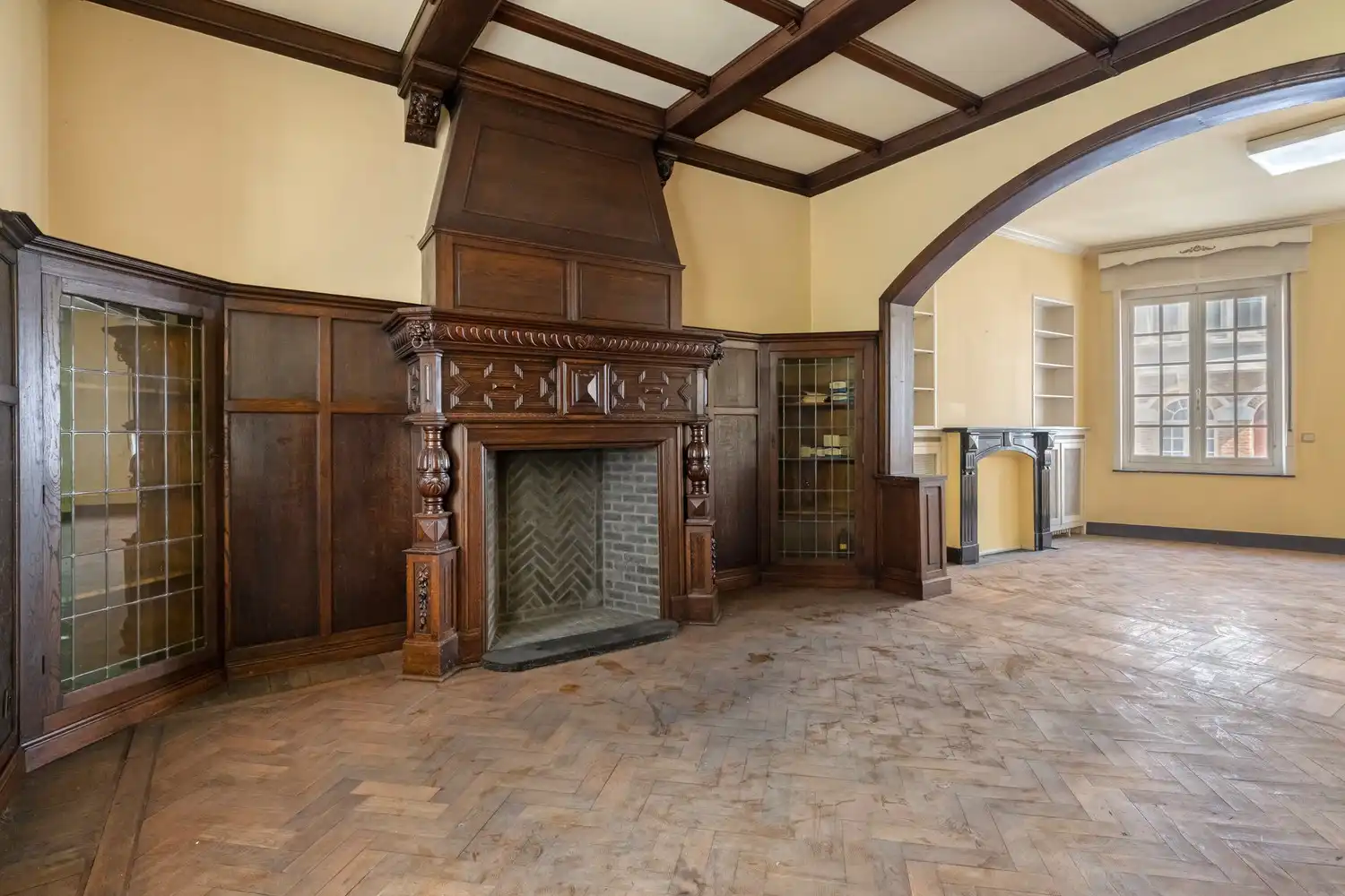 Charmante te renoveren burgerwoning te koop in Kortrijk foto 6
