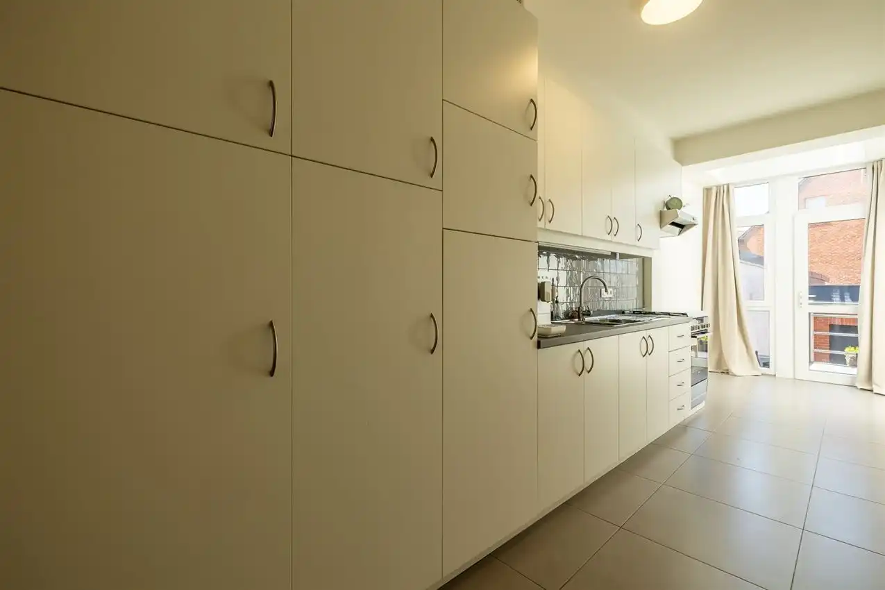 3 slpk., 2 garages, groot terras, nabij station, label C foto 8