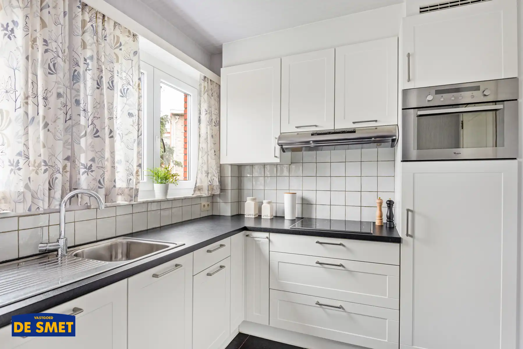 Halfopen bebouwing op toplocatie in rustige buurt foto 13