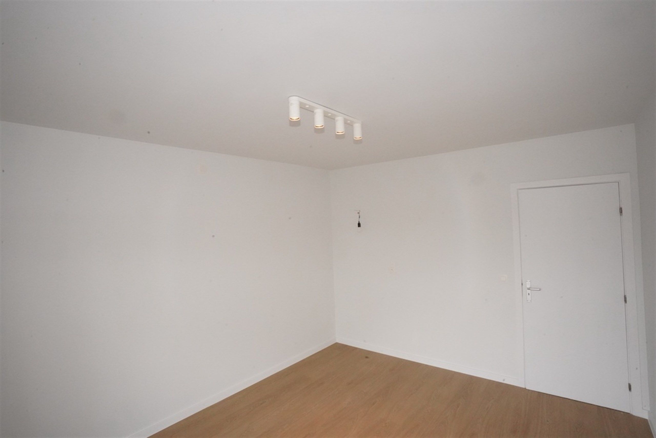 Mooi comfortabel appartement met garage nabij Delhaize foto 15