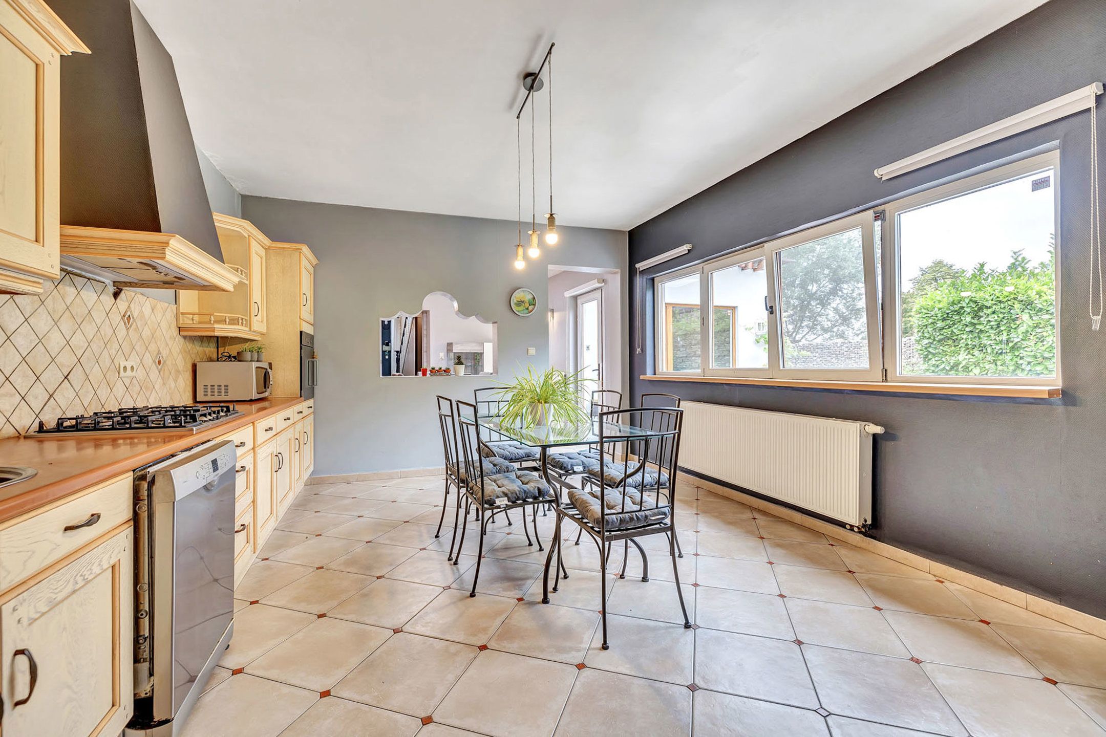 Rustieke woning op strategische ligging foto 11