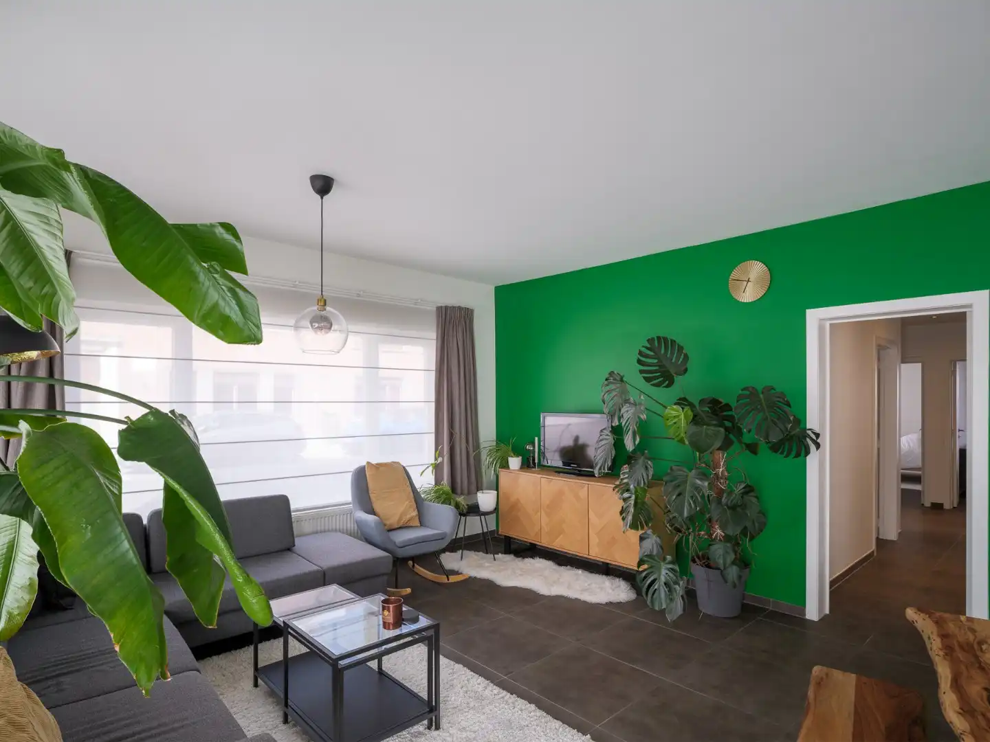 Gelijkvloers 3 slaapkamer appartement met leuk terras foto 3