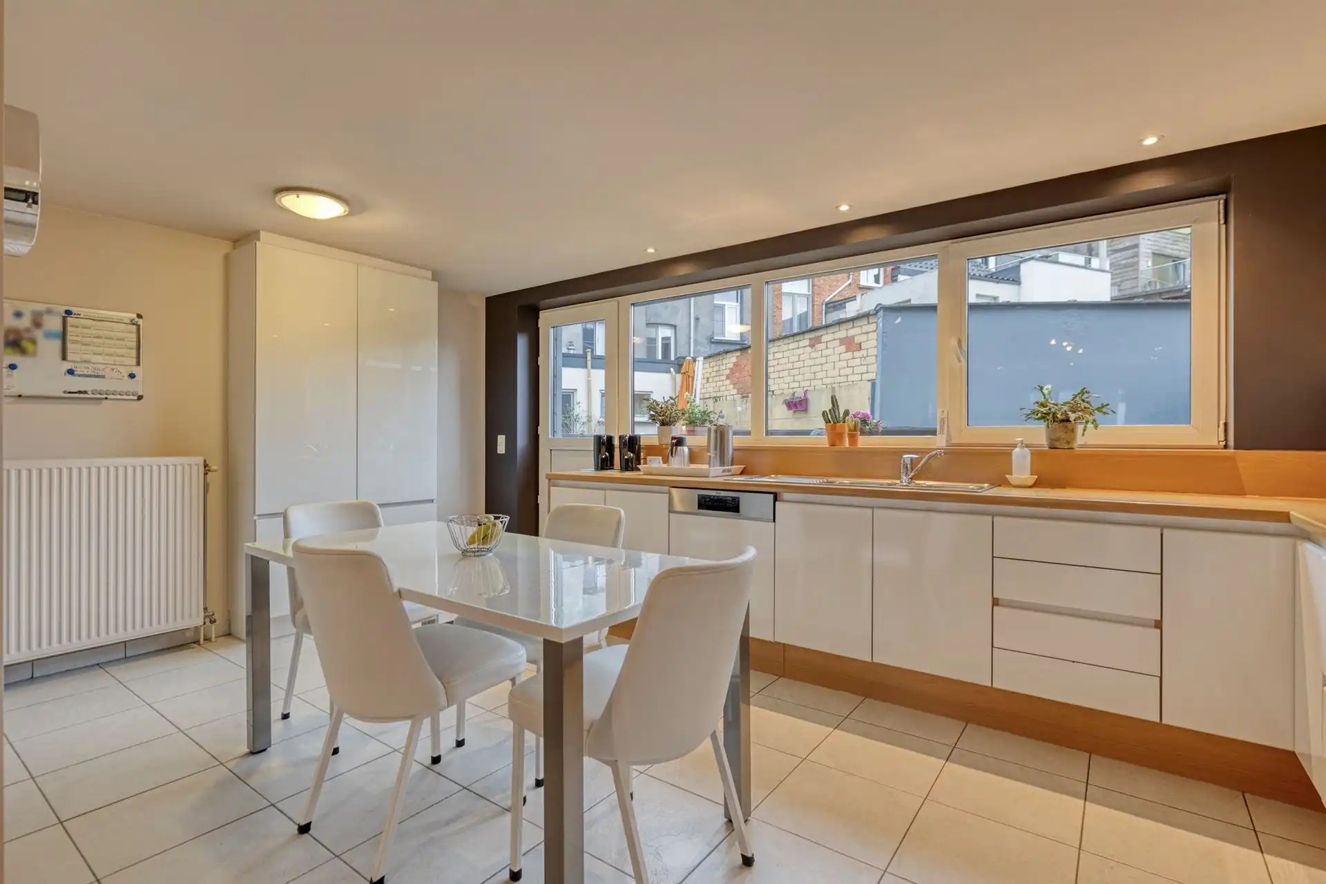 Instapklare woning met 3 slpk's en zonnig terras van 33 m²! foto 8