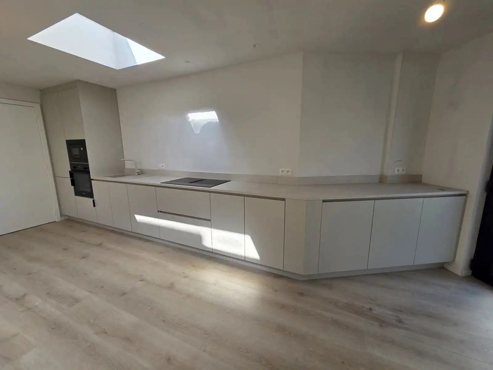Kloeke en heel ruime instapklare woning! foto 9