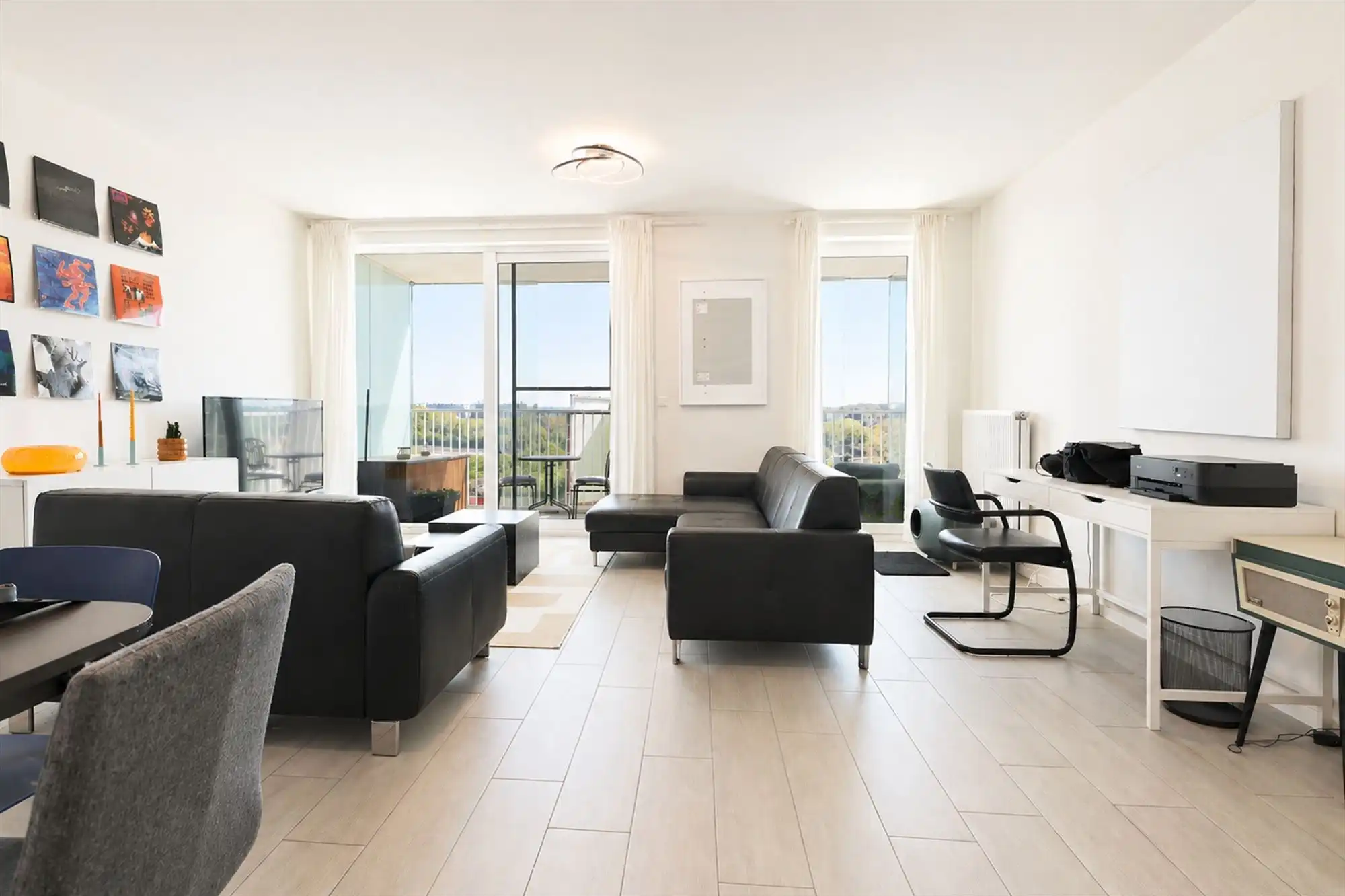 Lichtrijk 2-slaapkamerappartement met open uitzicht foto 2