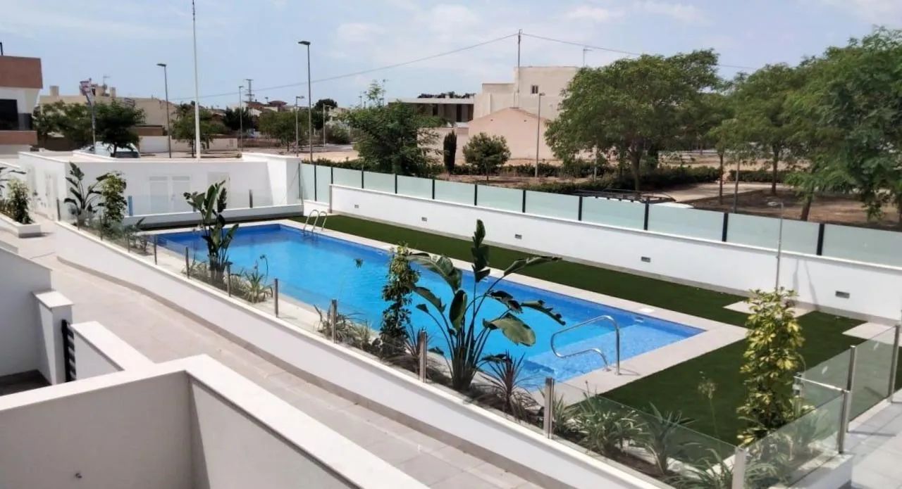 Wonen waar de zon altijd schijnt: moderne appartementen met tuin of solarium in hartje Costa Blanca foto 18