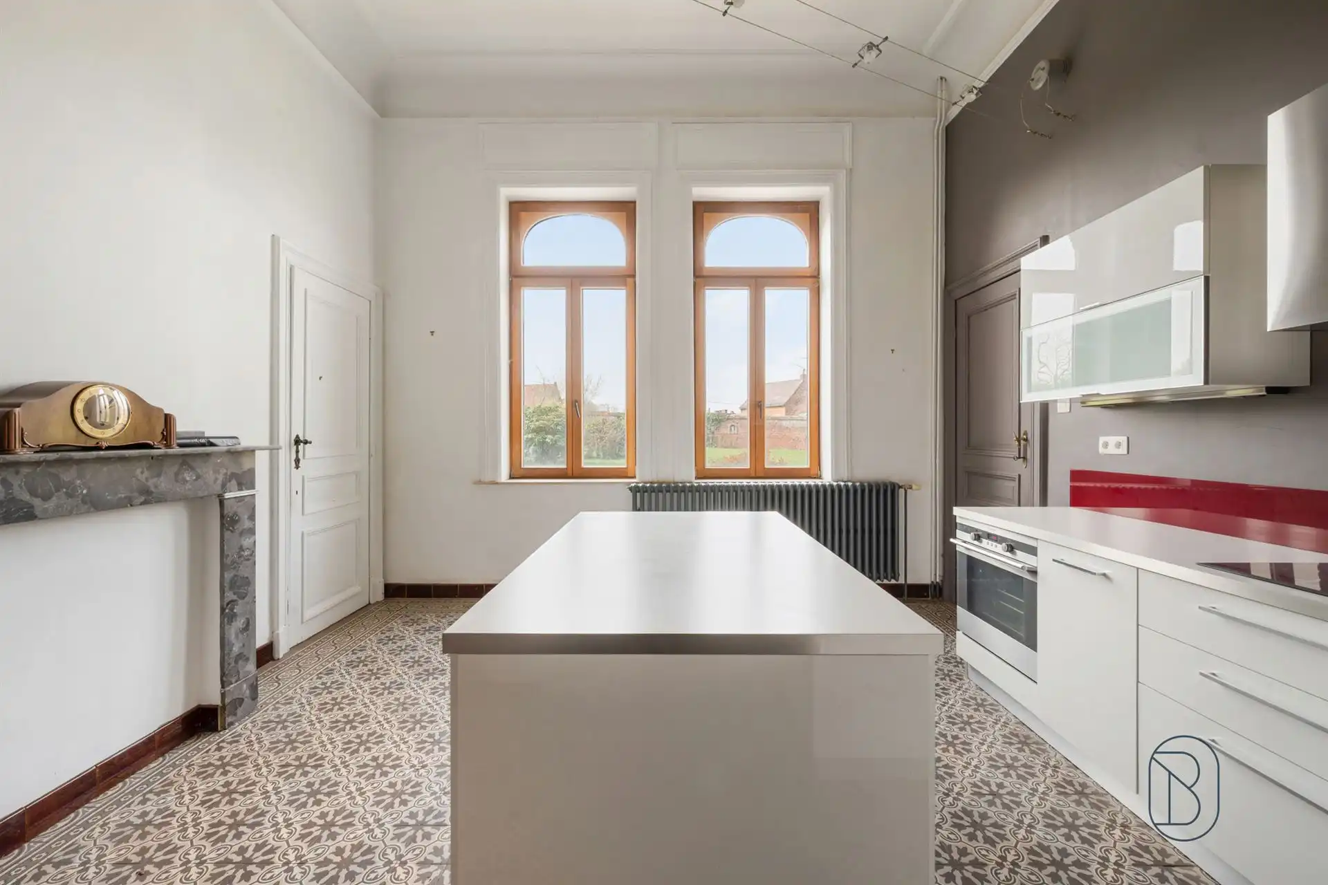 Imposante notariswoning met prachtige tuin! foto 20