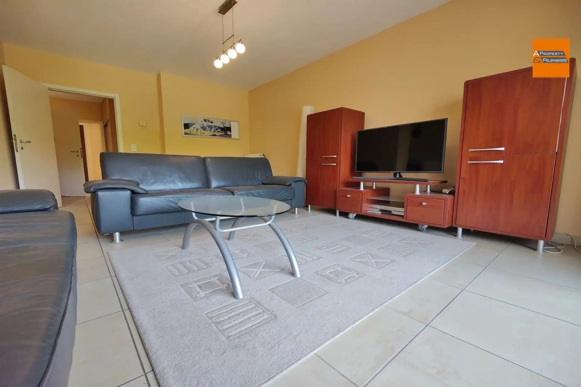 Verzorgd appartement met 2 slaapkamers. foto 3