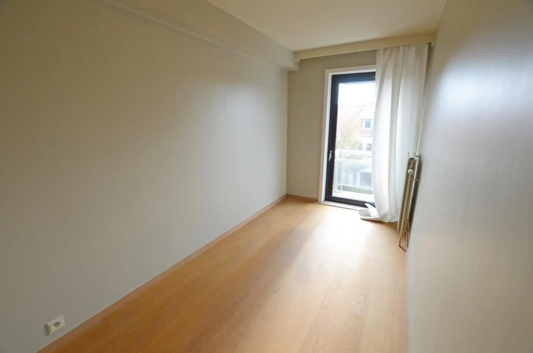 Interessant renovatie project : Drie-slaapkamer appartement op de Kustlaan nabij de minigolf foto 8