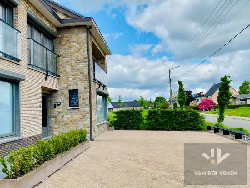 GEMEUBELD APPARTEMENT MET 2 SLPK foto 23