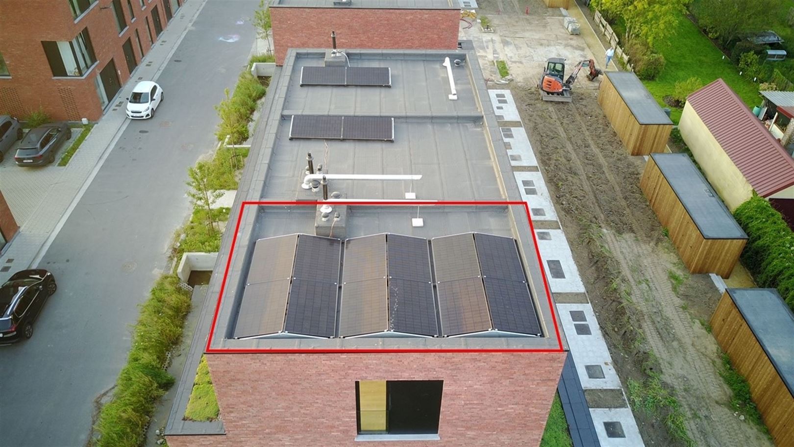 luxueuze nieuwbouw villa met grote tuin, 2 autostaanplaatsen en 12 zonnepanelen foto 30