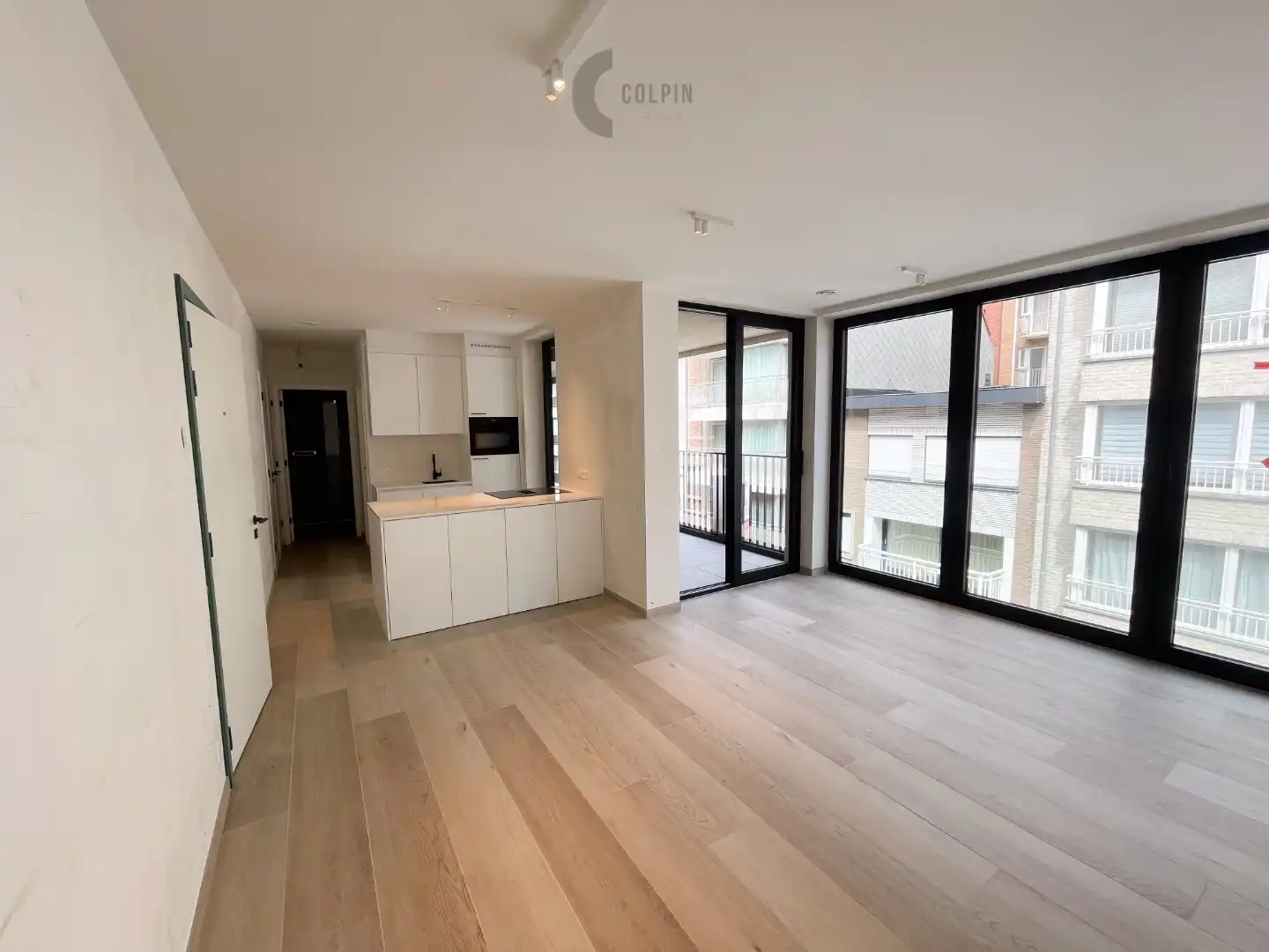 Instapklaar nieuwbouw appartement vlakbij het strand en centrum Heist. foto 2