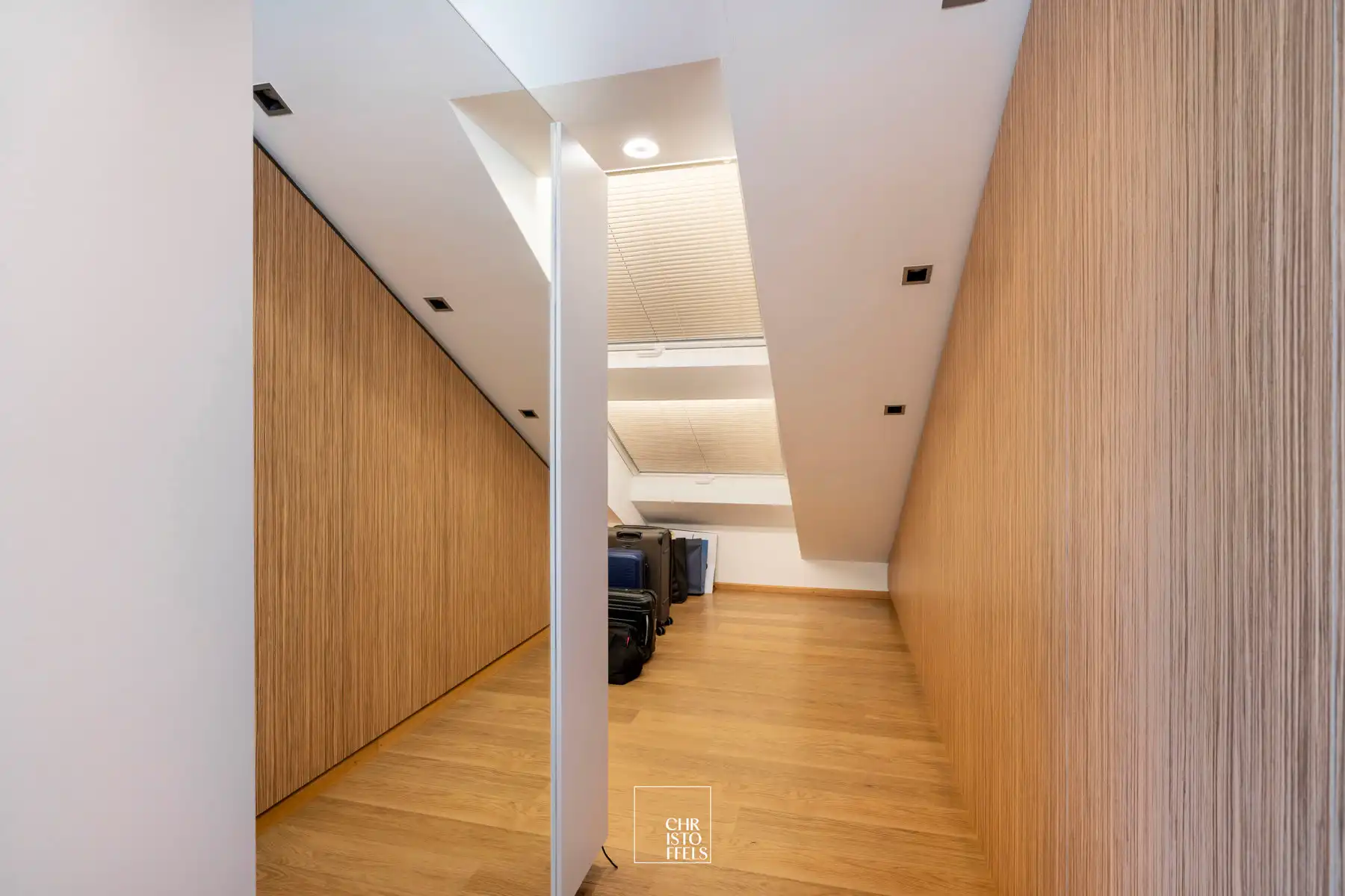 Exclusieve villa (511m²) met buitenzwembad, wellnessruimte en paardenaccommodatie in Lanaken foto 13