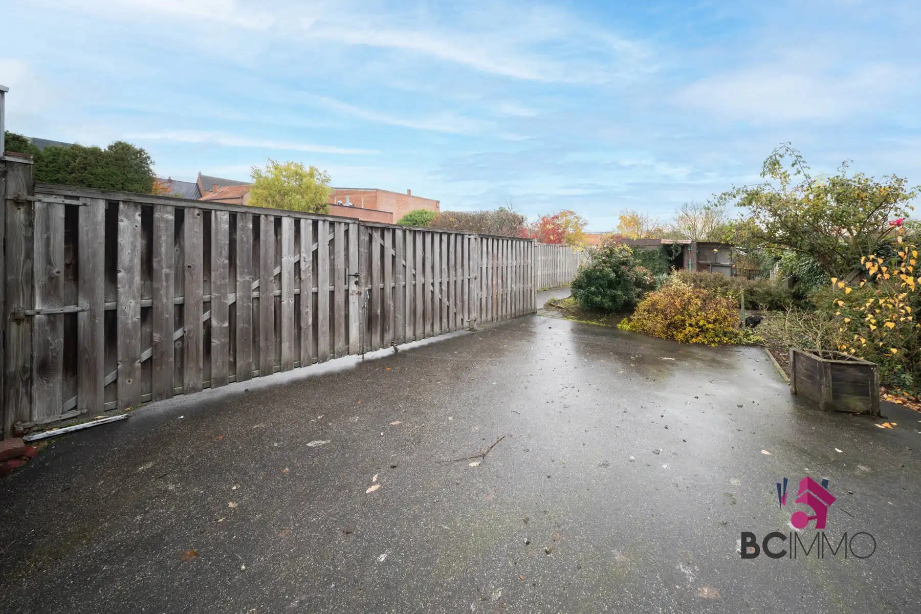 Ruime, tijdloze gezinswoning met 4 slaapkamers, grote tuin en garage en centraal gelegen in Genk foto 19