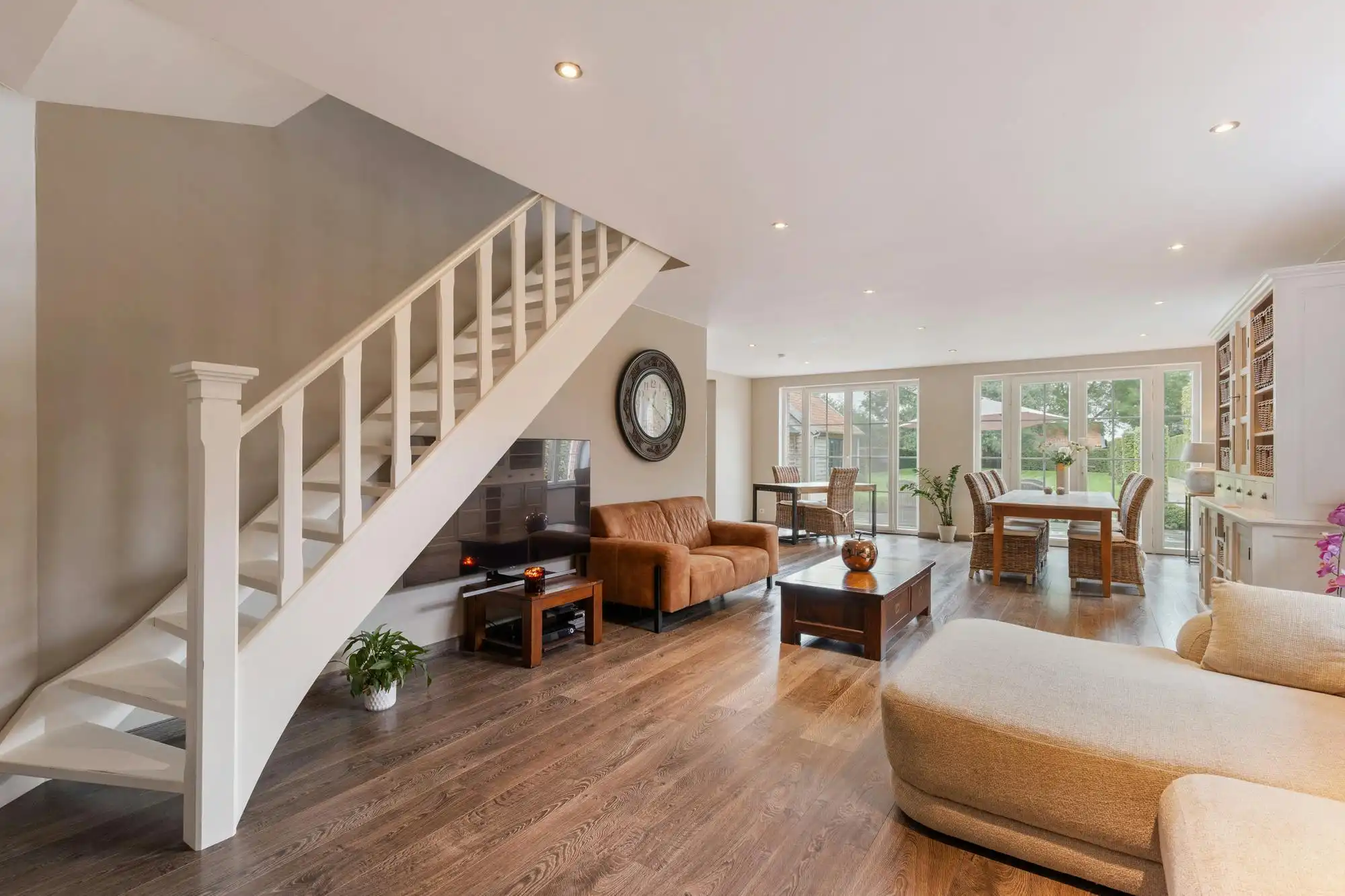 Woonst met B&B en appartement te koop in Minderhout foto 9